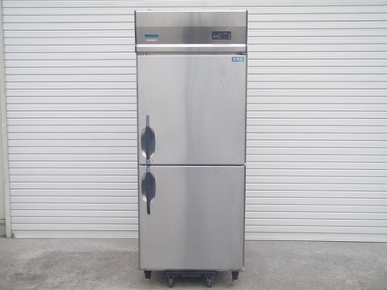 □ナショナル 縦型2ドア冷凍冷蔵庫 NS-T821P1│厨房家
